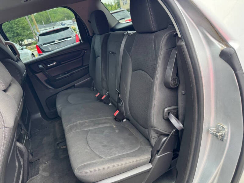 2016 GMC Acadia SLE-1