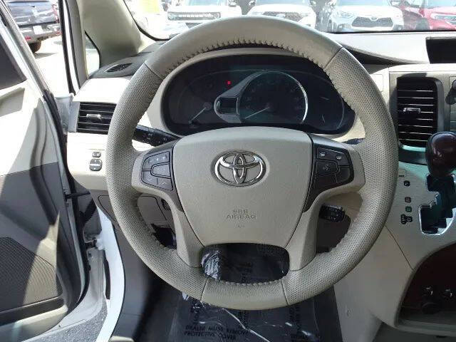 2011 Toyota Sienna