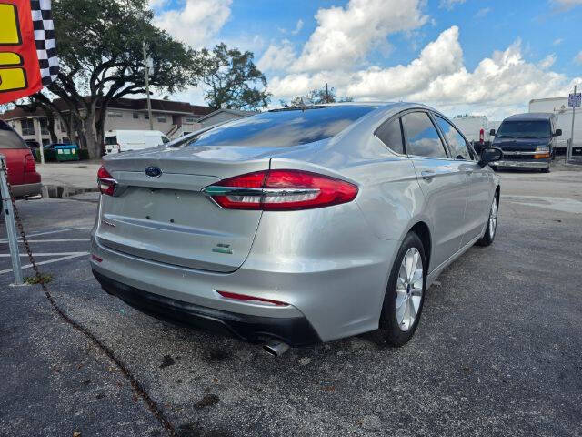 2019 Ford Fusion SE