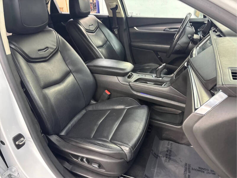 2017 Cadillac XT5 Premium Luxury