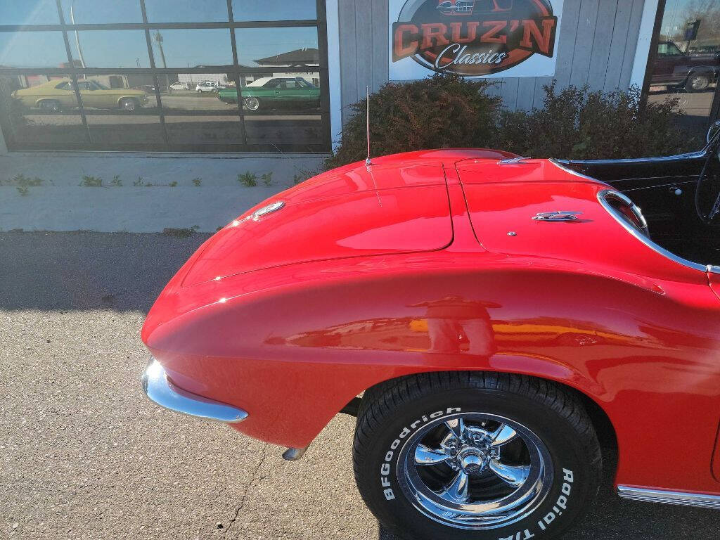 1962 Chevrolet Corvette 25