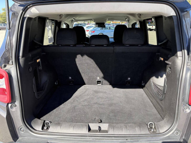 2017 Jeep Renegade Trailhawk