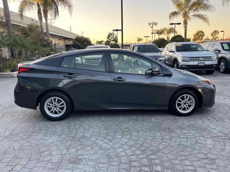 2019 Toyota Prius XLE