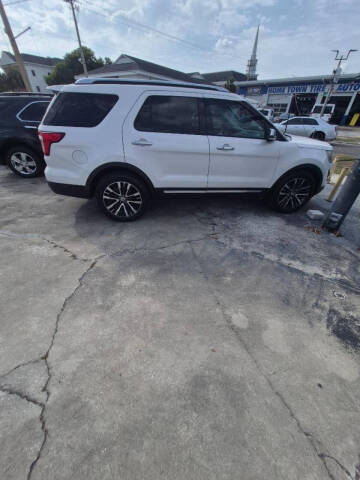 2017 Ford Explorer Platinum