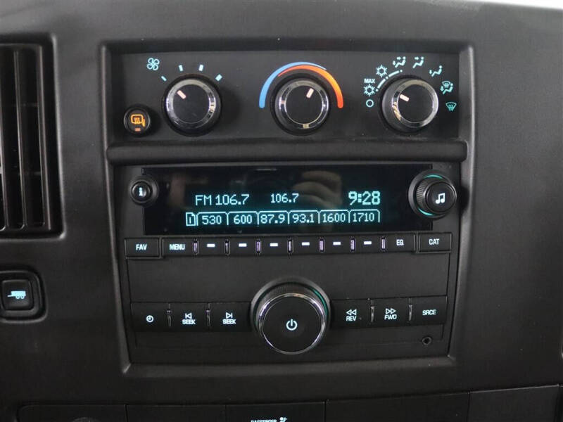 2022 Chevrolet Express 2500