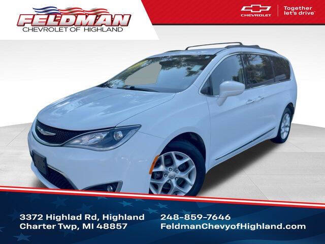 2017 Chrysler Pacifica Touring-L