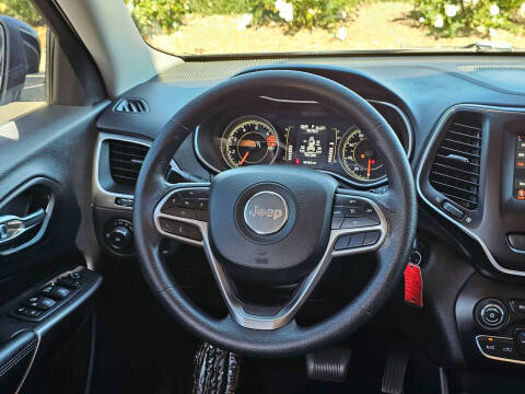 2019 Jeep Cherokee Latitude