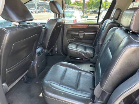 2011 Nissan Armada Platinum
