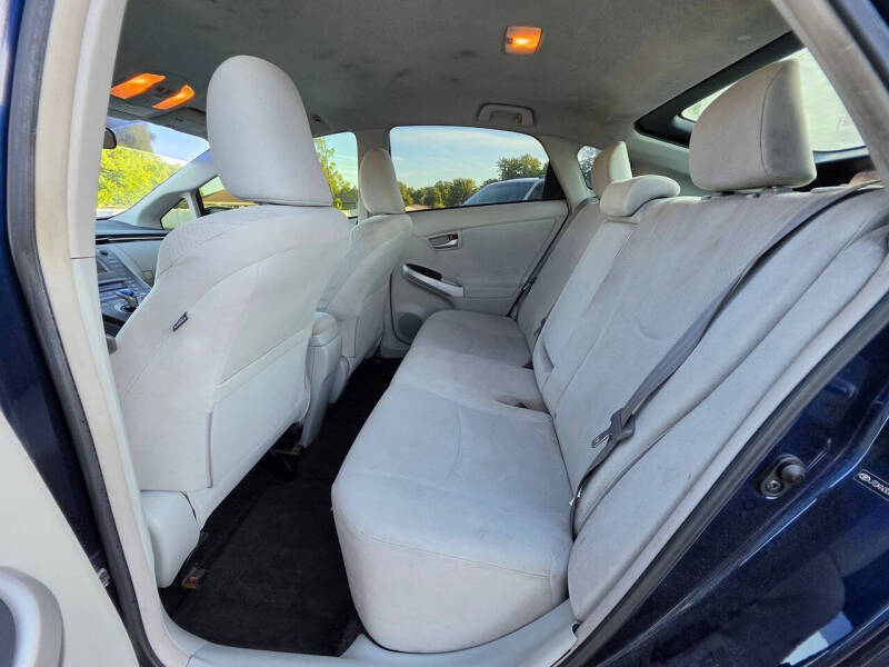2012 Toyota Prius Two