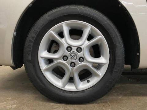 2004 Toyota Sienna XLE Limited 7 Passenger