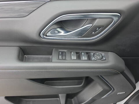 2023 GMC Yukon XL SLT