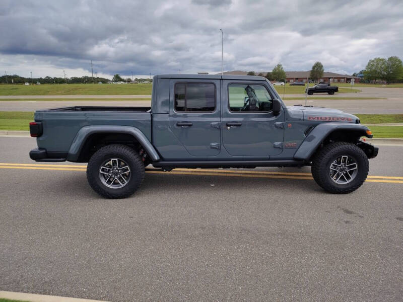 2025 Jeep Gladiator Mojave X