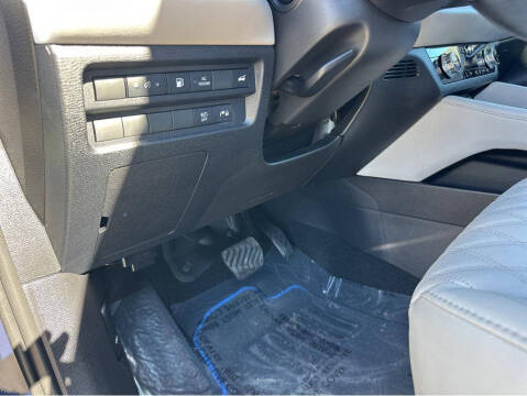 2023 Mitsubishi Outlander PHEV SEL