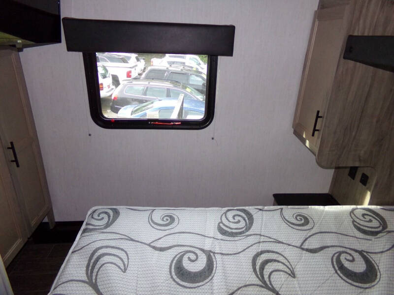 2022 Forest River Cherokee Arctic Wolf