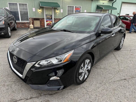 2019 Nissan Altima for sale at ASHLAND AUTO SALES in Columbia MO