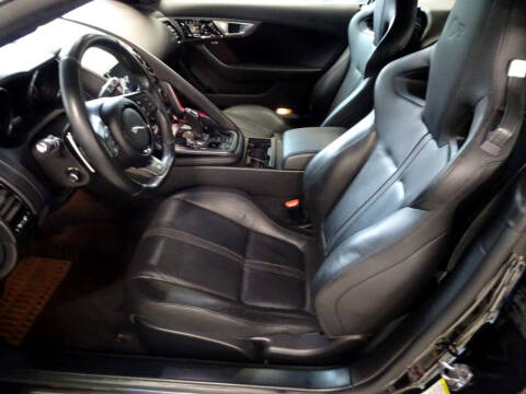 2017 Jaguar F-TYPE R