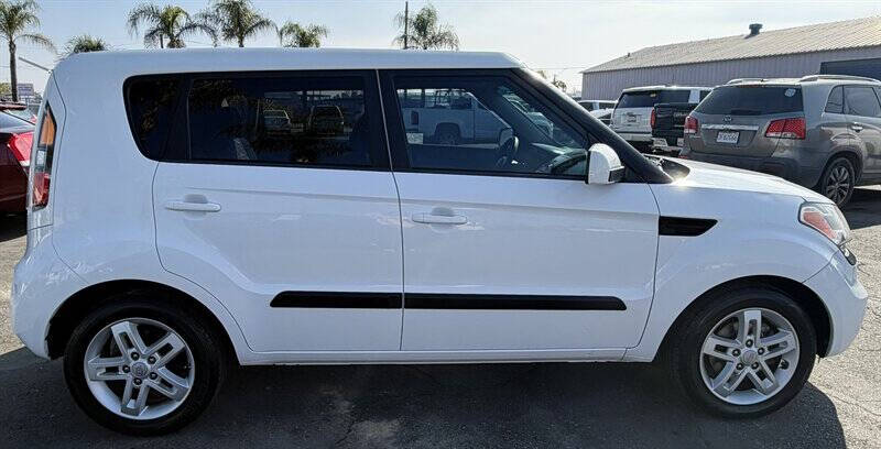 2011 Kia Soul +