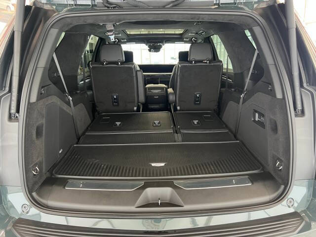 2025 Cadillac Escalade-V