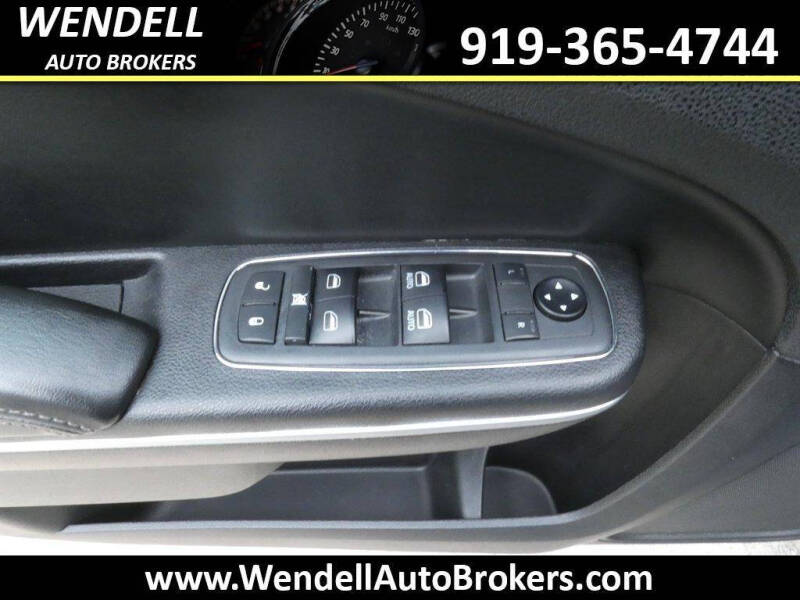 2019 Chrysler 300 S