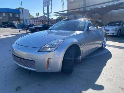 2005 Nissan 350Z for sale at Hunter's Auto Inc in North Hollywood CA