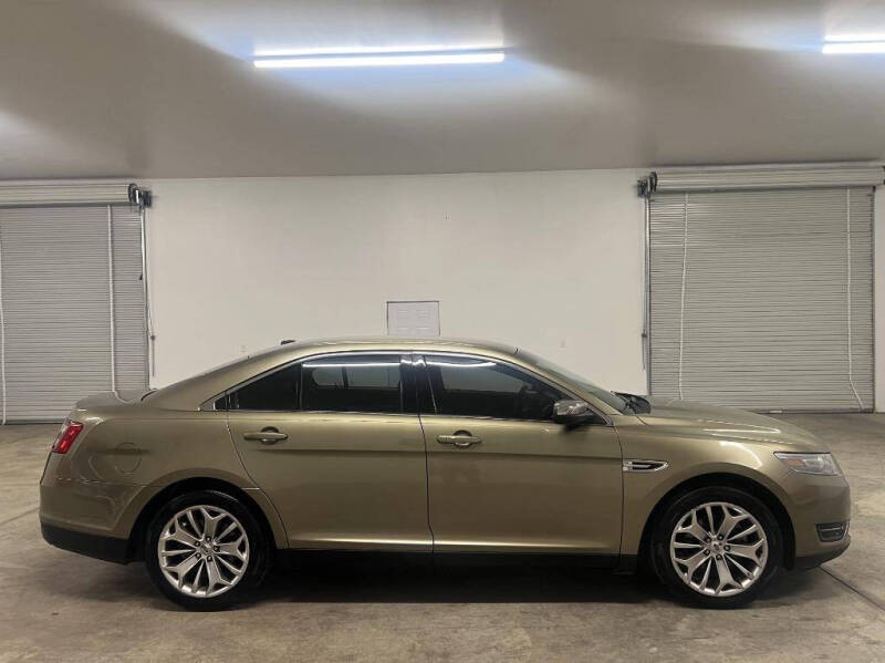 2013 Ford Taurus Limited