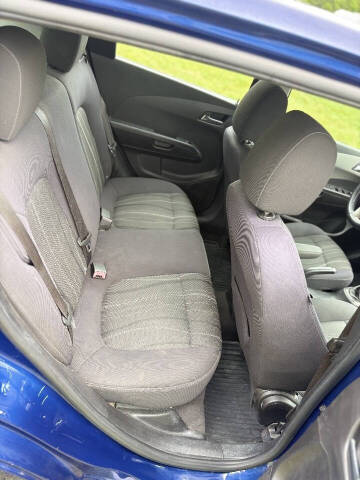 2013 Chevrolet Sonic LT Manual