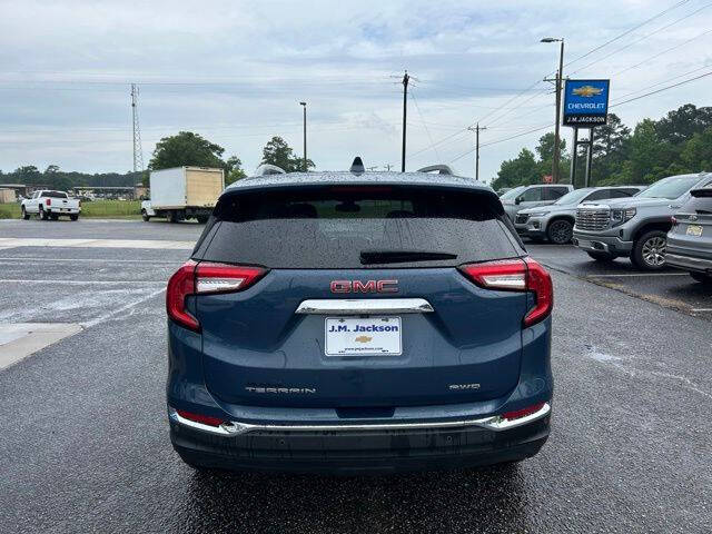 2024 GMC Terrain SLT