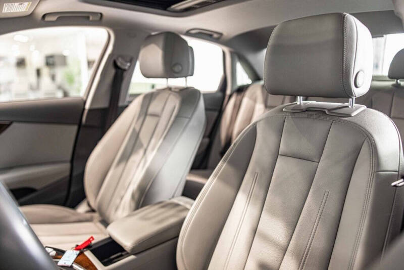 2019 Audi A4 quattro Premium Plus 45 TFSI