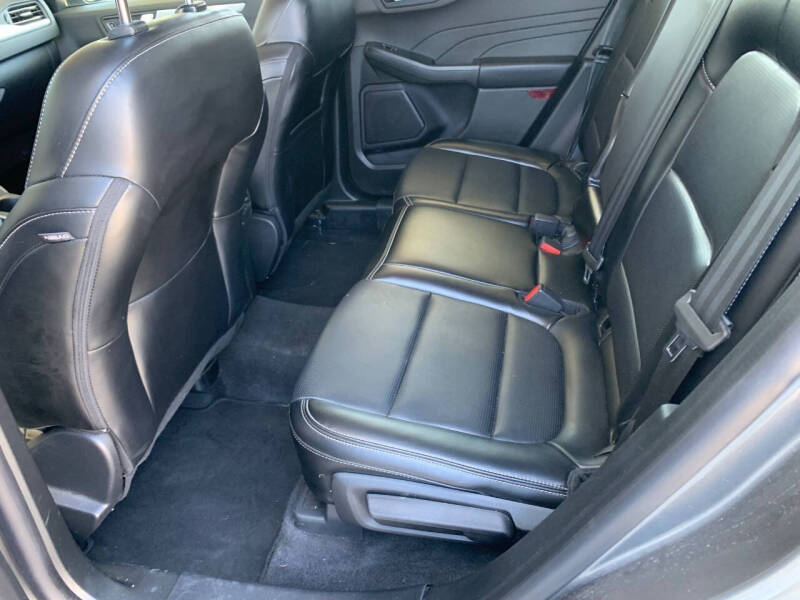 2024 Ford Escape Platinum