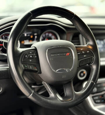 2015 Dodge Challenger SXT