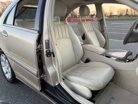 2005 Mercedes-Benz C-Class C 320