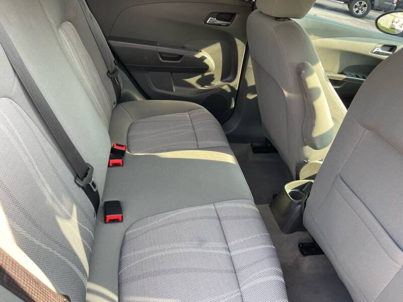 2016 Chevrolet Sonic LT Auto