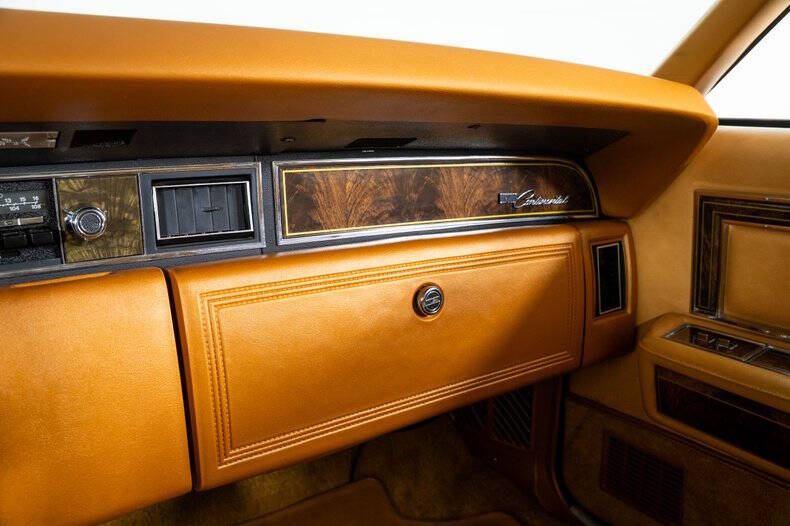 1977 Lincoln Continental