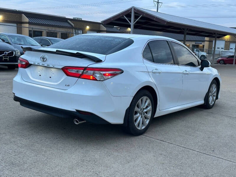 2018 Toyota Camry LE