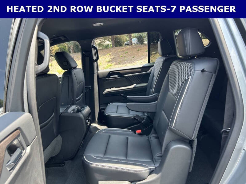 2025 GMC Acadia Denali