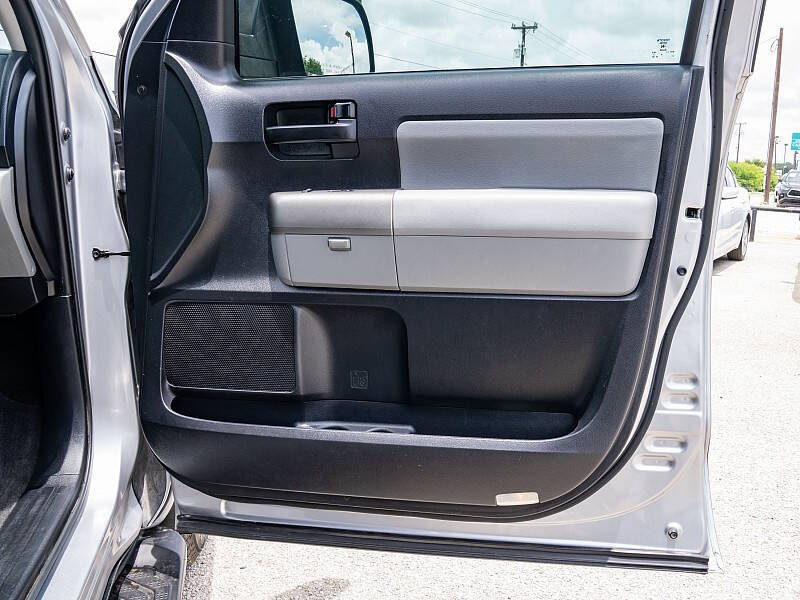 2017 Toyota Sequoia SR5