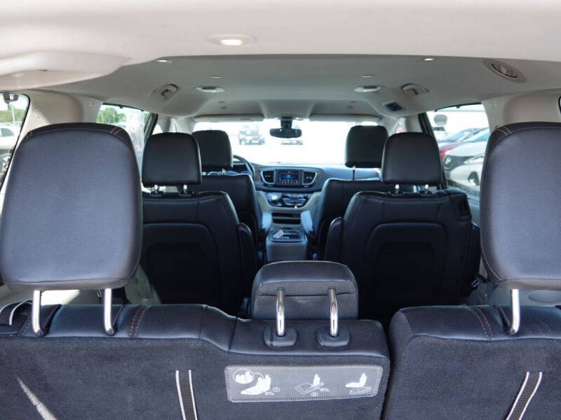 2019 Chrysler Pacifica Touring L
