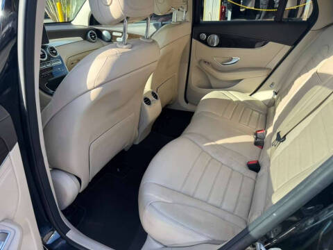 2017 Mercedes-Benz GLC GLC 300