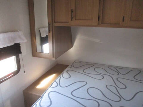 2022 SOLD Forest River Prime Time Avenger 27DBS