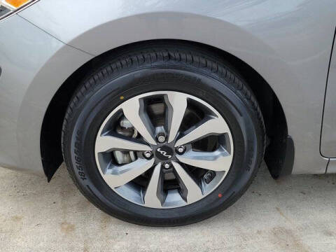 2023 Kia Rio 5-Door S