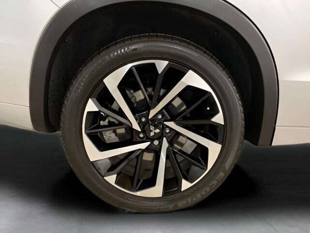 2025 Mitsubishi Outlander PHEV SEL