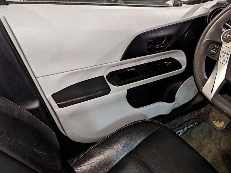 2012 Toyota Prius c Three