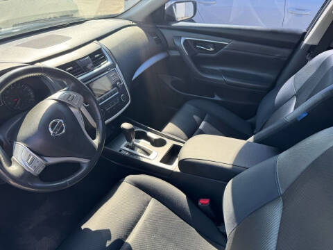 2017 Nissan Altima 2.5 SR