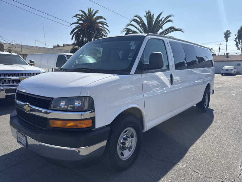 2017 Chevrolet Express LT 3500