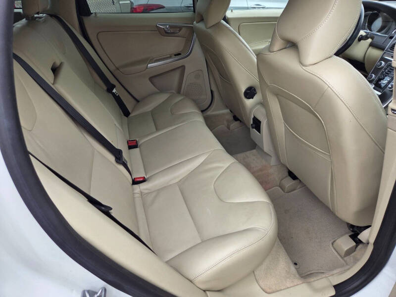 2015 Volvo XC60 T5 Premier