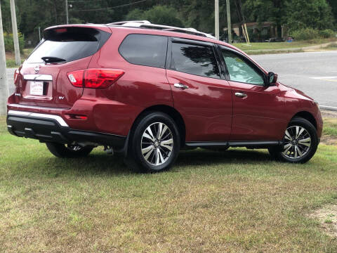 2017 Nissan Pathfinder SV