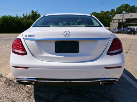 2019 Mercedes-Benz E-Class E 300