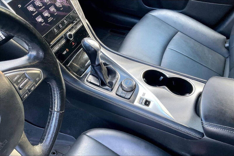 2015 Infiniti Q50