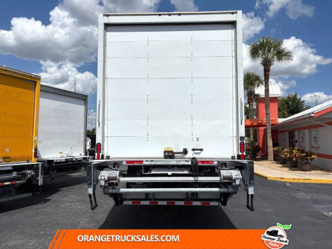 2019 Freightliner M2 106