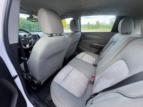 2016 Chevrolet Sonic LS Auto